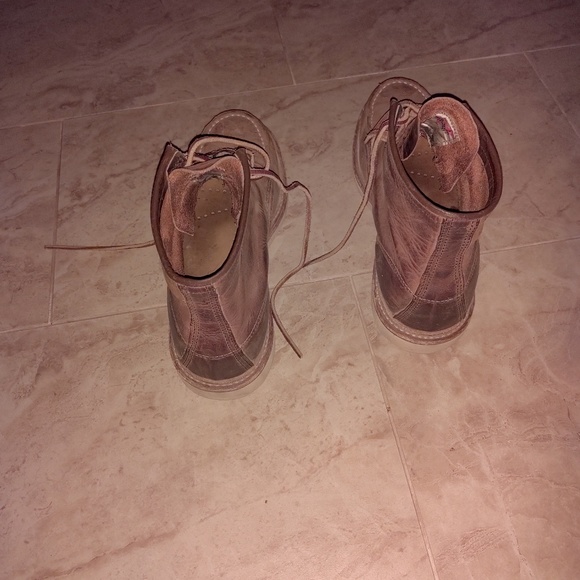 Redwing Classic Moc 6 inch boot - Picture 5 of 5